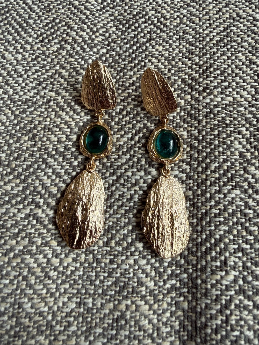Beautiful Statement Earrings - Picture 2 of 2